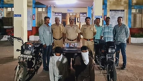 परभणी: पूर्णेत चाकूचा धाक दाखवून मोटारसायकल पळवणारे जेरबंद 