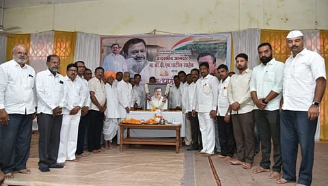 शाहूनगर परिते येथे आमदार पी. एन. पाटील सडोलीकर यांच्या  अस्थिकलशाचे पूजन करण्यात आले. 