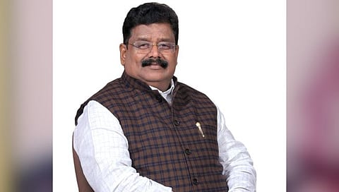 विकास ठाकरे  