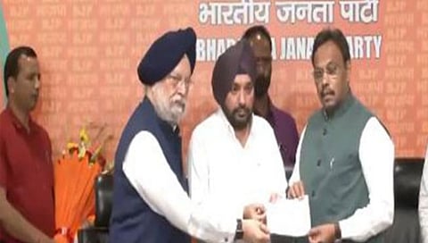 Arvinder Singh Lovely joins BJP
 