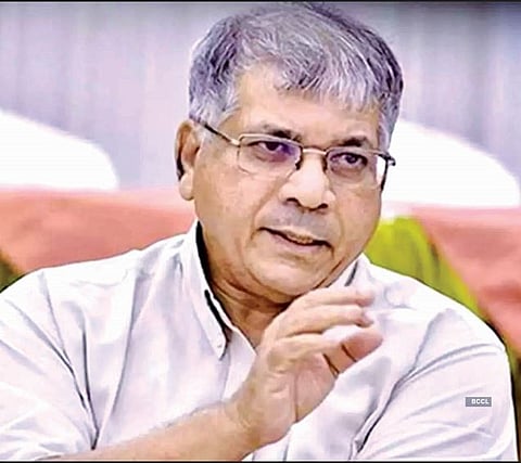 Loksabha Election | सतरा लाख लोक देश सोडून गेले : अ‍ॅड. प्रकाश आंबेडकर