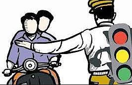 16 महिन्यांत 74 जणांकडून उल्लंघन; वाहतूक नियमांना केराची टोपली