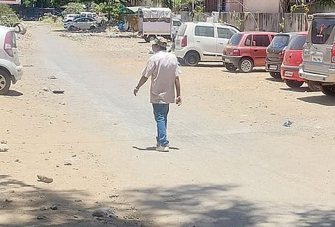 इलेक्शन ड्युटीवर आहे, कामाचे नंतर पाहू! मुंढवा, केशवनगरमधील नागरिकांना अधिकार्‍यांची उत्तरे