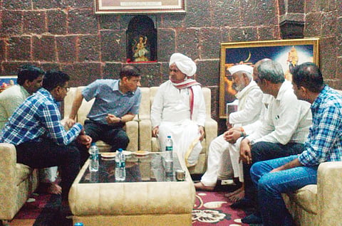 देहूफाटा येथील रस्ता अडवू नये: जिल्हाधिकारी