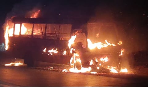 धक्कादायक! पिरंगुट घाटात वऱ्हाडाच्या बसला आग; कोणतीही जीवितहानी नाही
