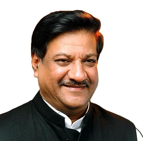 Loksabha election | पश्चिम महाराष्ट्रात भाजपकडून पैशाचा वापर; राज्यातील माजी मुख्यमंत्र्यांचा आरोप