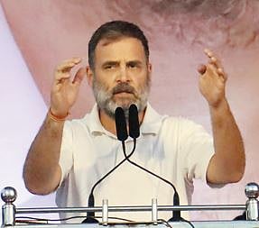 Rahul Gandhi Sabha Pune : राहुल गांधींना पुणेकरांचा उत्स्फूर्त प्रतिसाद