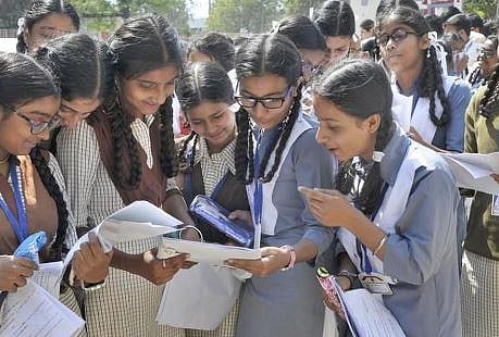 आता प्रवेशासाठी चुरस..! मिशन अ‍ॅडमिशन अकरावी प्रवेशाकडे लक्ष