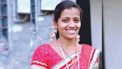 हातकणंगले : डंपरची दुचाकीला धडक : महिला ठार