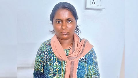 मध्यवर्ती व्हीनस कॉर्नरवरील हायप्रोफाईल वेश्या अड्ड्याचा पर्दाफाश