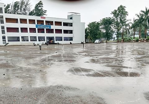 गारपीट, वार्‍याचा मतदानाला फटका; आणे-माळशे मतदारांची पांगापांग