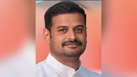 अनुप धोत्रे 