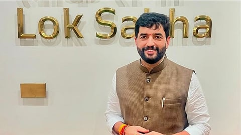 Minister Mohol 