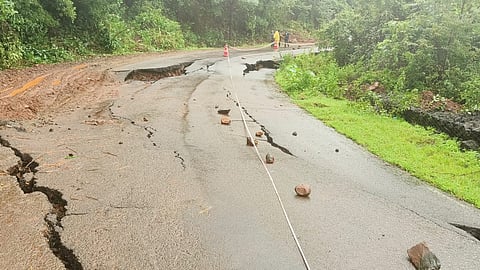 Sinnar Concrete Road Damage