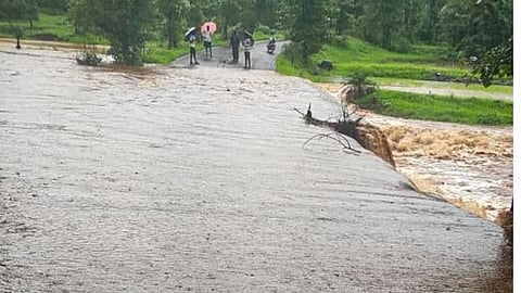 पिंजाळ नदी पूर 