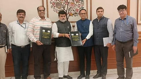 Ratnagiri Railway Station  MoU with MIDC 
