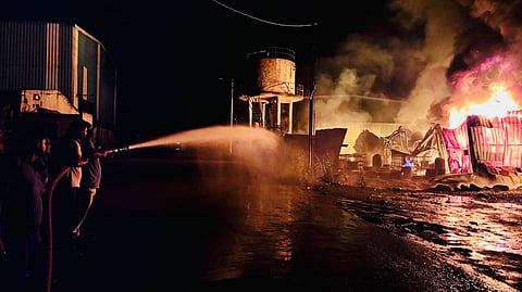 A massive fire broke out at Vaishali Cementary Private Limited Company in Dhanore Phata in Alandi Shaharat