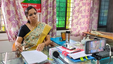 जिल्हा आरोग्य अधिकारी डॉ. सई धुरी 