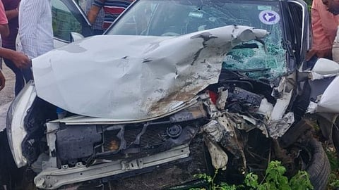 Sangola Accident
