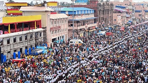 Hundreds of devotees have been injured in the Rath Yatra in Puri.