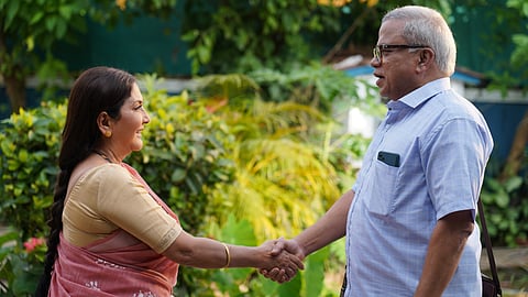Aai Aani Baba Retire Hot Aahet