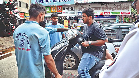 Nashik 'Towing'