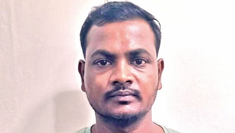 Woman police officer abused in Kolhapur
