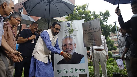 Ek Pedh Maa Ke Nam  campaign