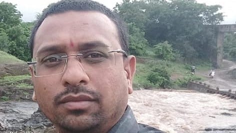 Nashik Sucide News