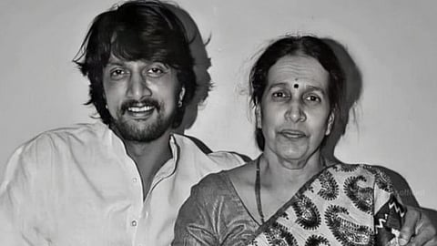 kannada actor kiccha sudeep mother saroja sanjeev passes away
