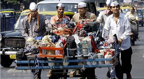 Mumbai dabbawalas support  Mahayuti 