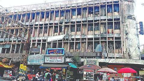 Nashik यशवंत मंडई पोलिस संरक्षणात खाली करणार