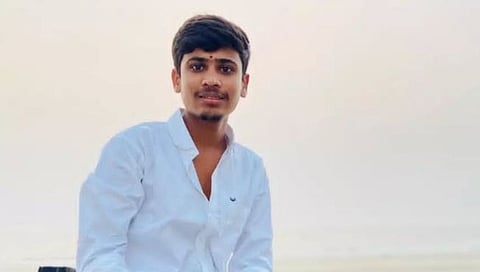 मयत अनिल आवटे