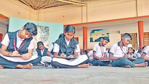 कसली परीक्षा अन् कसले विद्यार्थ्यांचे मूल्यांकन?  