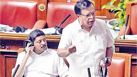 48-leaders-caught-in-honeytrap-scandal