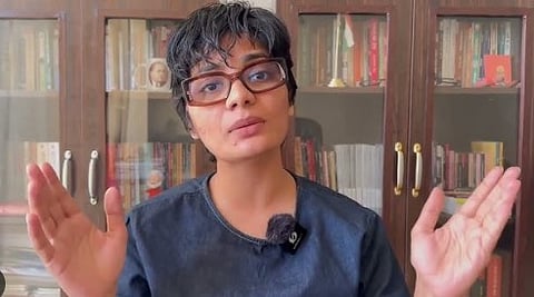  Pahalgam हल्ल्यानंतर मोदी सरकारविरोधात टिप्पणी यूपीमधील या गायिकेला भोवली 