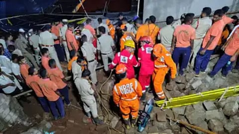Andhra Pradesh stretch-collapses-