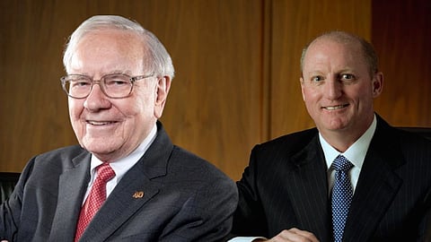 Warren Buffett - Greg Abel 