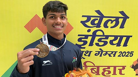 Khelo India Youth Games Sangli Yash Khandagale gold medal 