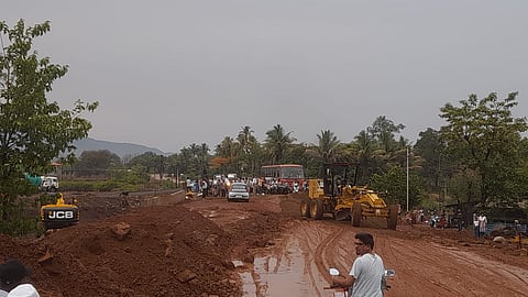 Khadipatta Raigad Road Issues