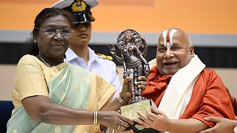 President Droupadi Murmu Jagadguru Rambhadracharya