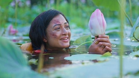 image of actress girija prabhu 