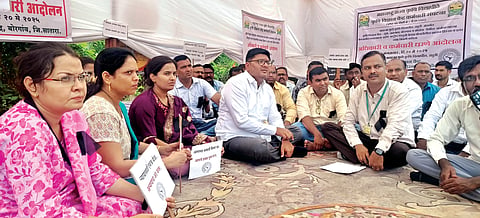Mahatma Phule Agricultural University: महात्मा फुले कृषी विद्यापीठात उपोषण सुरुच!