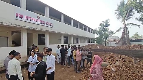 Kalyan School Wall Collapse
