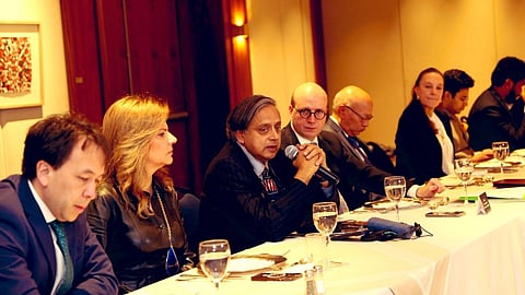 Shashi Tharoor Colombia