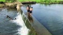 Thane News : मृत्‍यूच्या सापळ्यात पर्यटकांच्या जीवघेण्या उड्या 