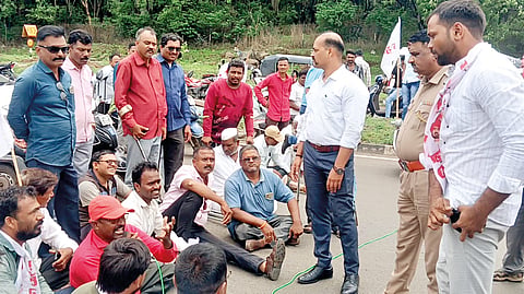 Bacchu Kadu protest