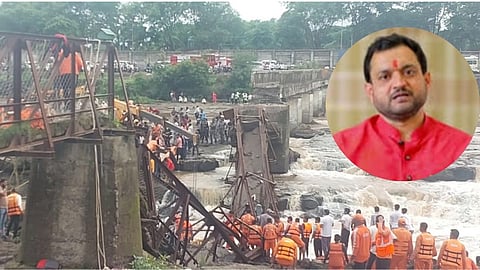 Indrayani River bridge collapse