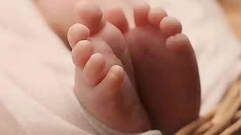 child died after being exposed to hot bath water.