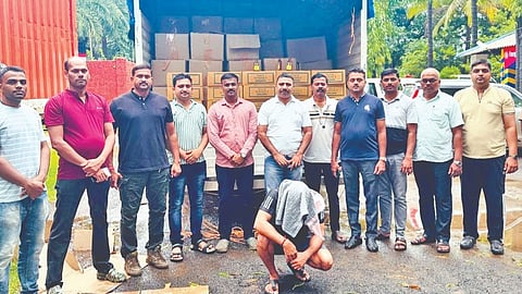 Sindhudurg Liquor Seizure